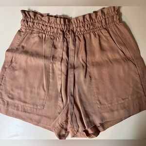 Dusty rose high waist dress shorts Size 8 H&M